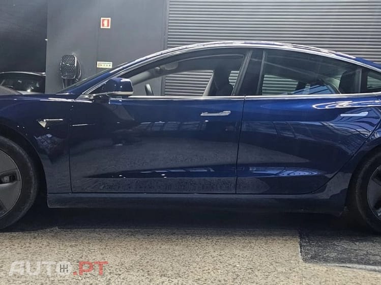 Tesla Model 3 Long Range RWD