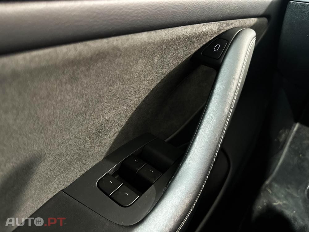 Tesla Model 3 Long Range AWD Dual Motor