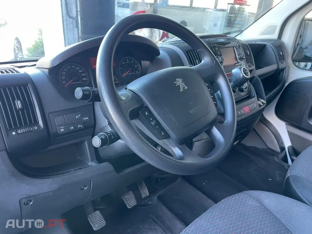 Peugeot Boxer 2.2 BlueHDi 333 L2 CD