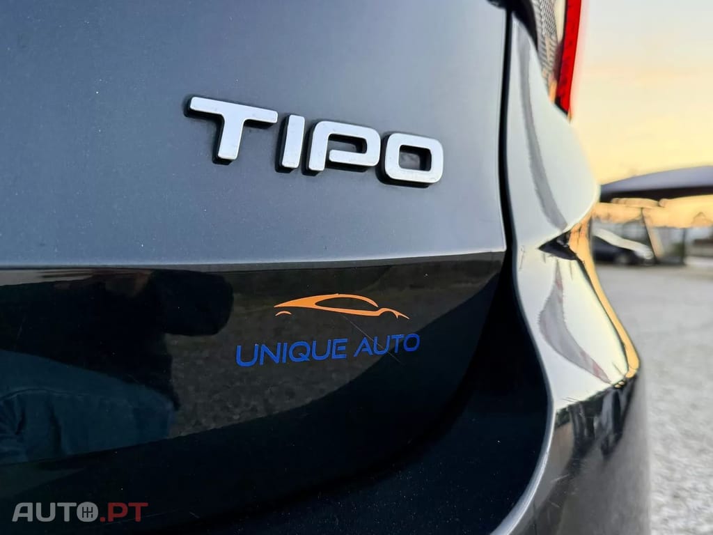 Fiat Tipo 1.3 M-Jet Lounge Tech