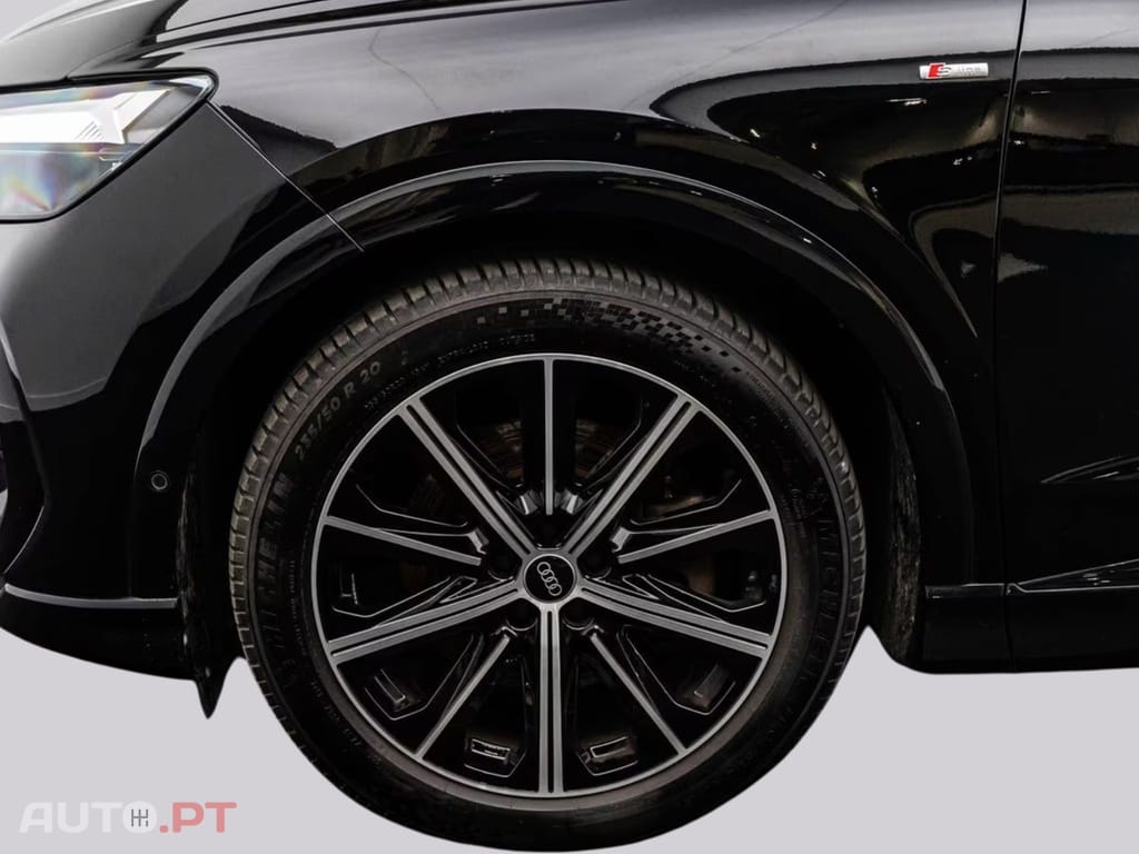 Audi Q4 E-Tron 50 Quattro S LINE I.V.A DEDUTIVEL