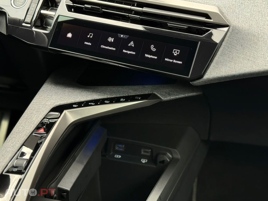 Peugeot 3008 1.6 Hybrid Active Pack e-EAT8