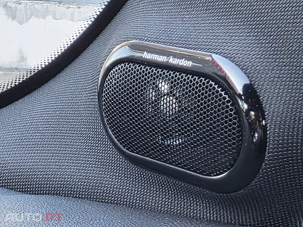 MINI Cooper D AUTO 5 Portas