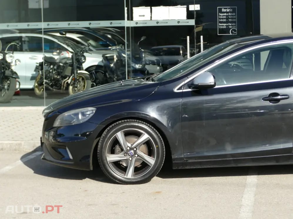 Volvo V40 1.6 D2 R-Design