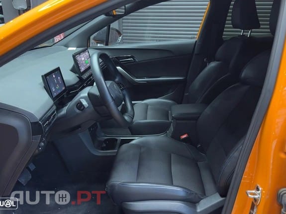 MG MG4 64 kWh Luxury