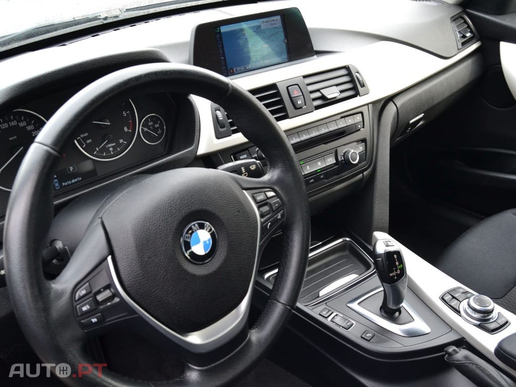 BMW 320 d Touring Auto Line Luxury