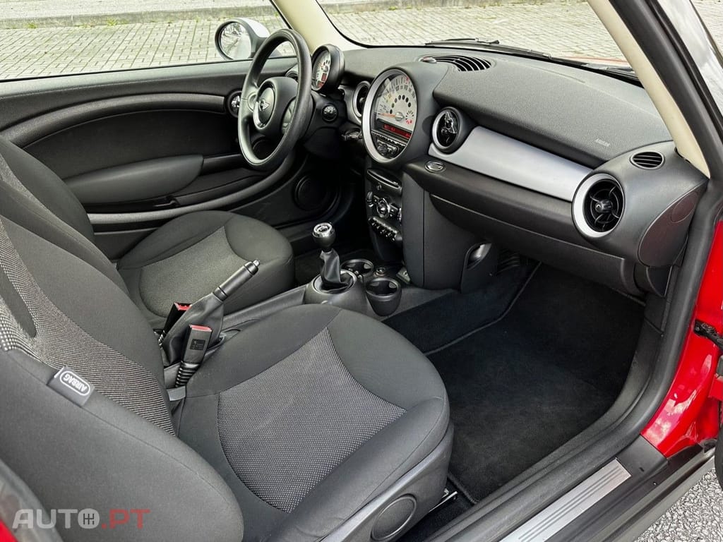 MINI Cooper D