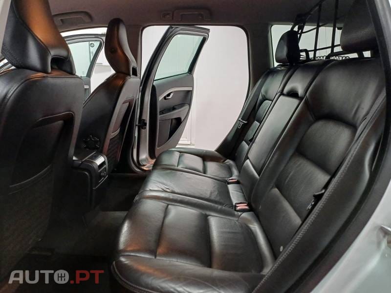 Volvo XC70 2.0 D4 Momentum Geartronic