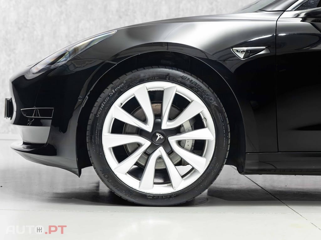 Tesla Model 3 Standard Range Plus RWD