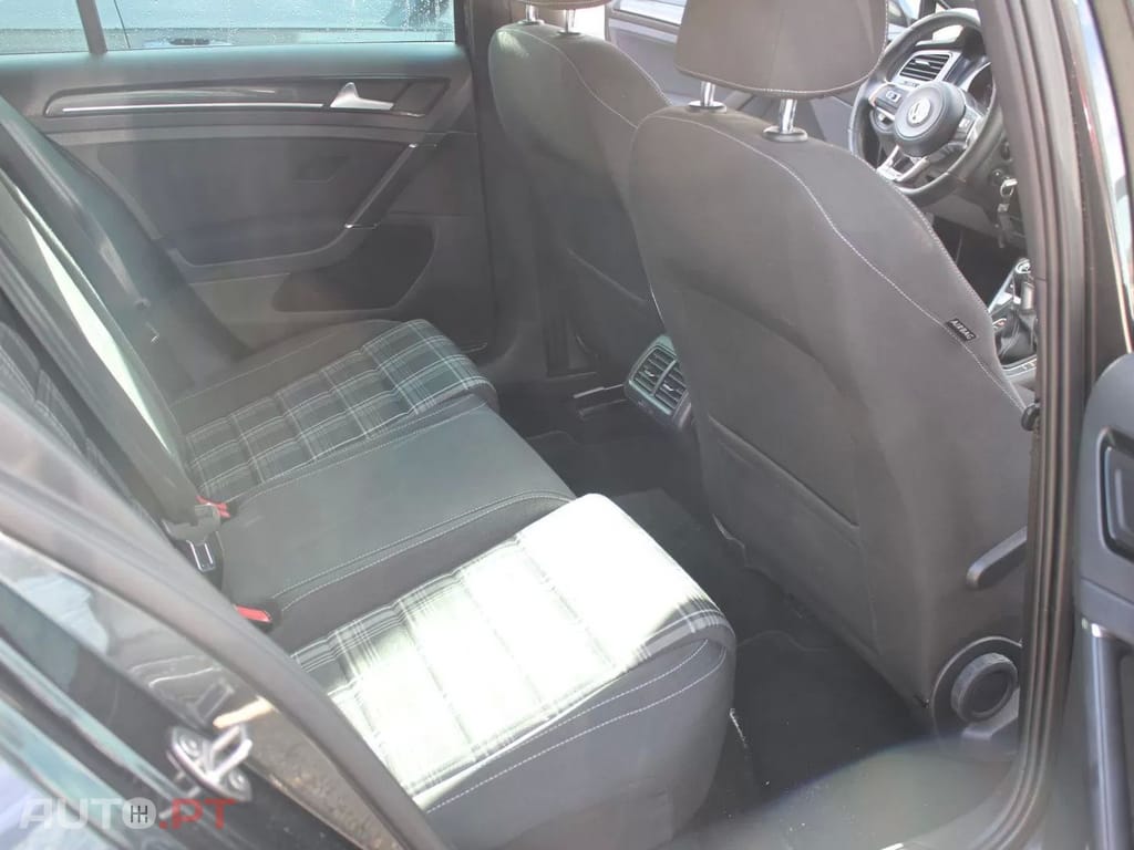 Volkswagen Golf 2.0 TDi GTD