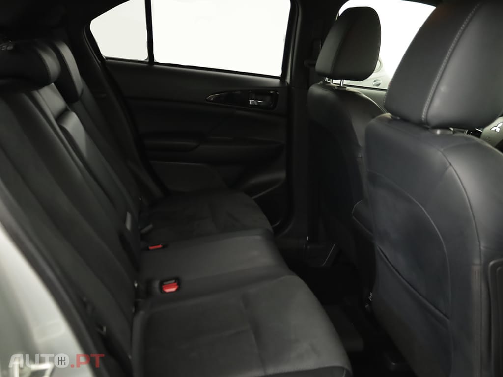 Mitsubishi Eclipse Eclipse Cross 2.4 PHEV eMotion