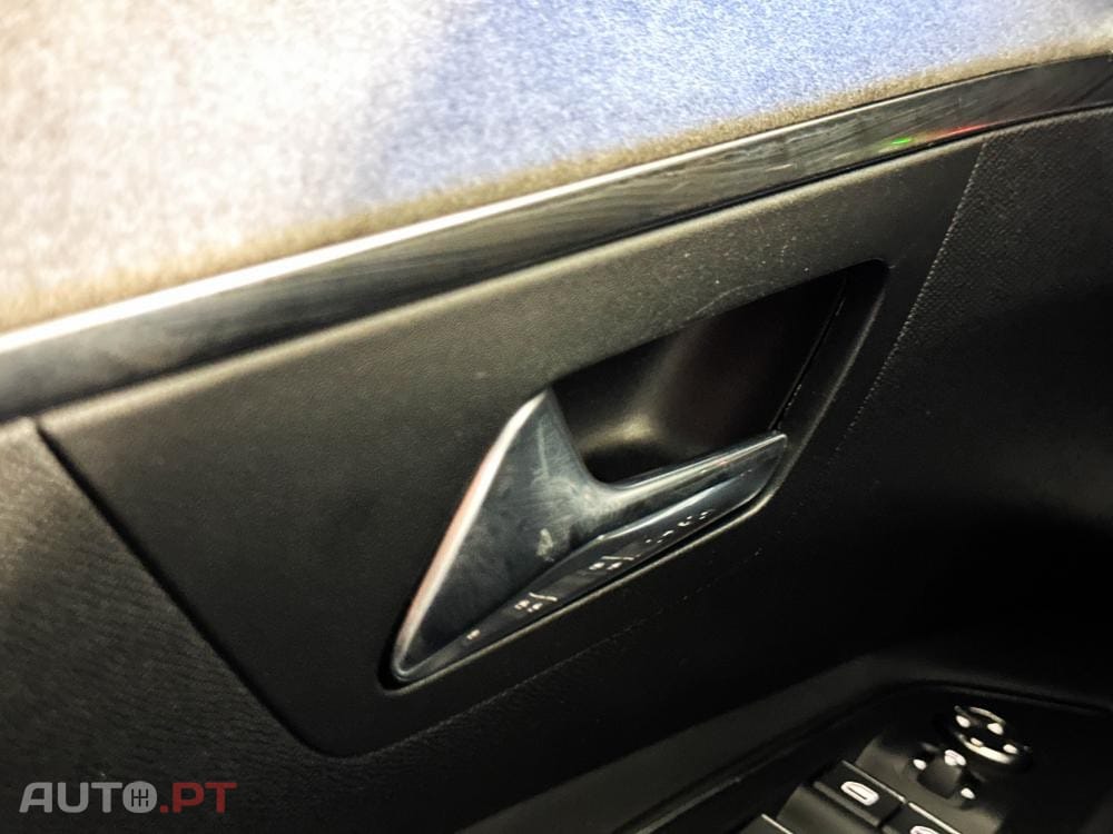 Peugeot 3008 1.6 Hybrid GT Pack e-EAT8