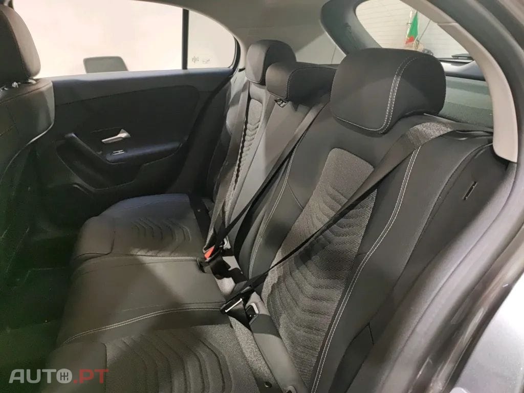 Mercedes-Benz A 250 e