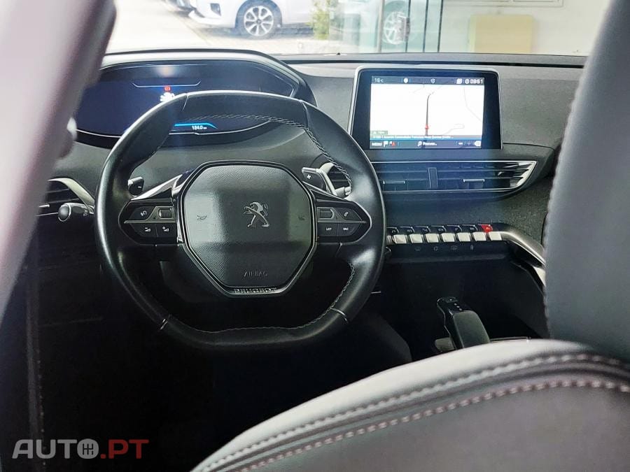 Peugeot 5008 1.5 BlueHDi Allure EAT8