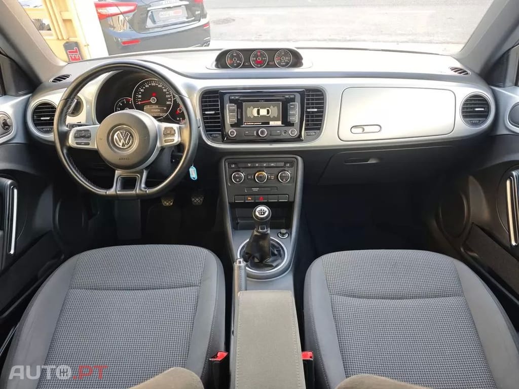 Volkswagen Beetle 1.6 TDi Design