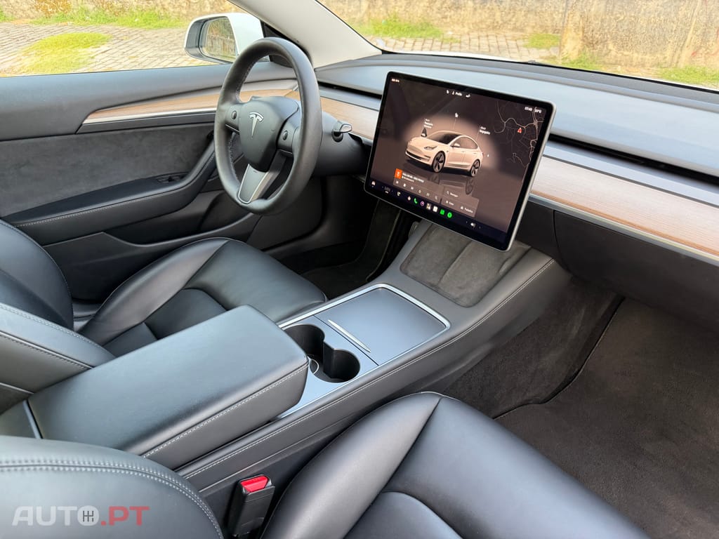 Tesla Model 3 RWD