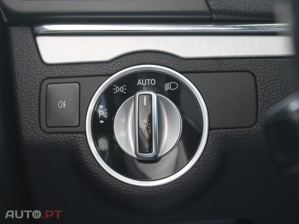 Mercedes-Benz E 250 CGi Avantgarde BlueEfficiency Auto