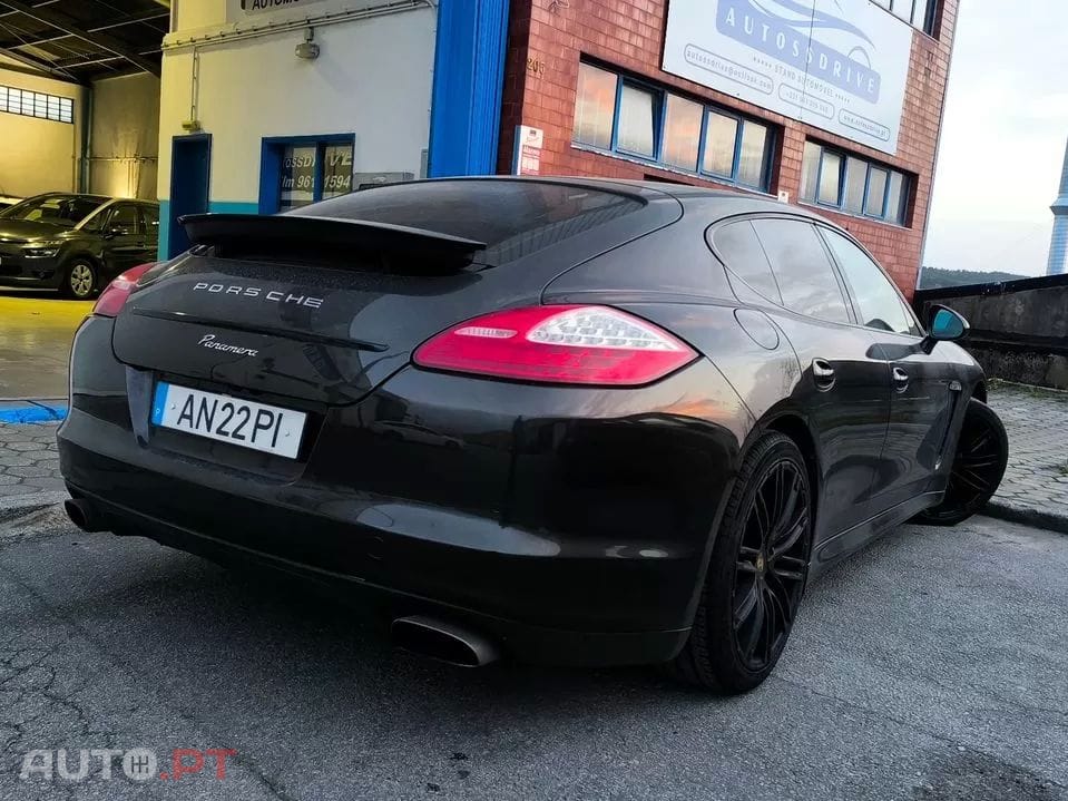 Porsche Panamera Platinum Edition PDK