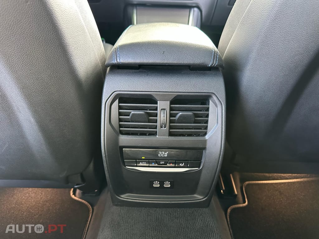 BMW 330 e Touring Pack Desportivo M Auto