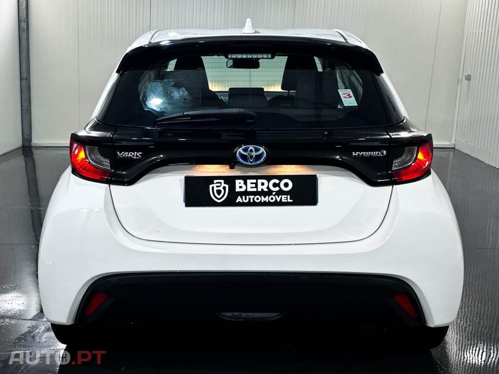 Toyota Yaris Hybrid Dynamic Edition