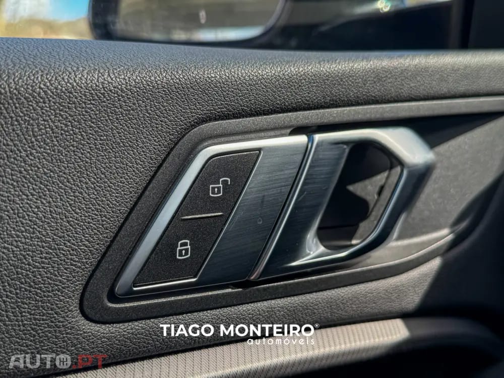 BMW 218 i Pack Desportivo M