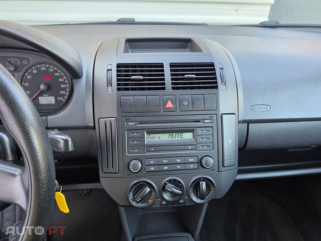 Volkswagen Polo 1.2 Confortline AC