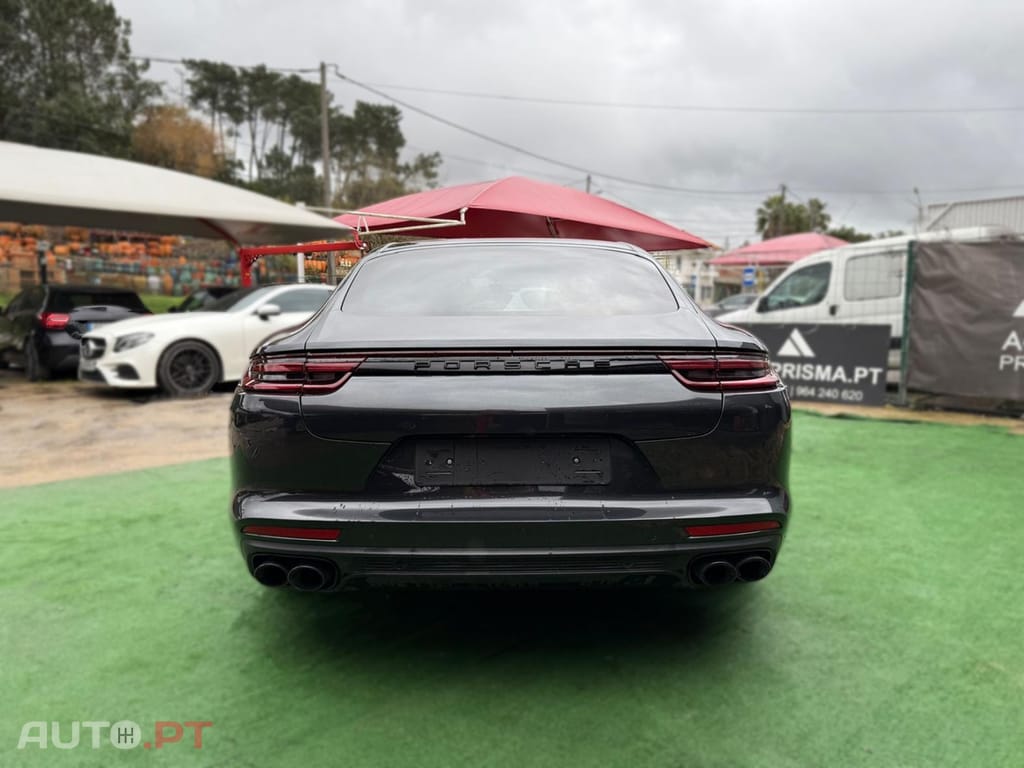 Porsche Panamera 4 E-Hybrid