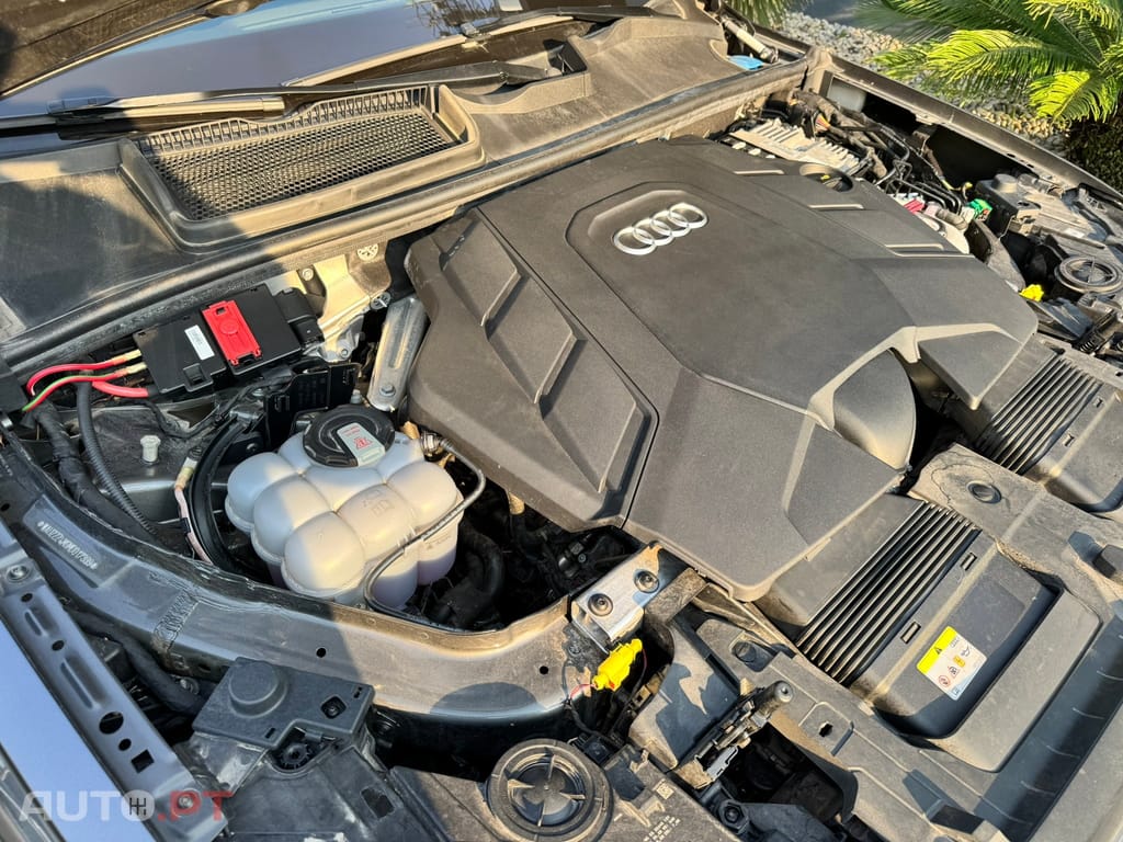 Audi Q7 55 TFSIe quattro Tiptronic