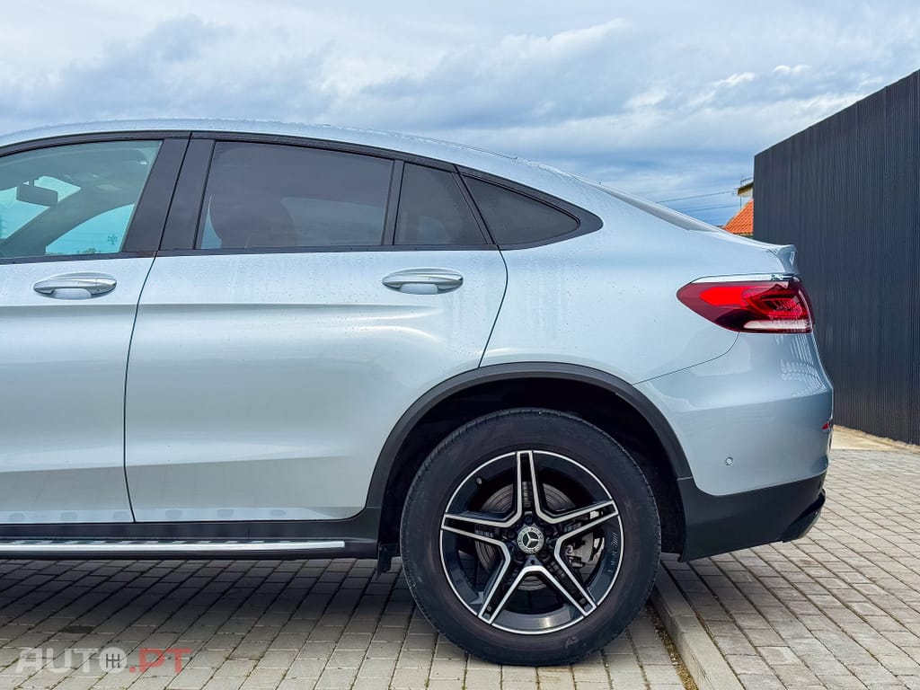 Mercedes-Benz GLC 300 de Coupe 4Matic 9G-TRONIC AMG Line