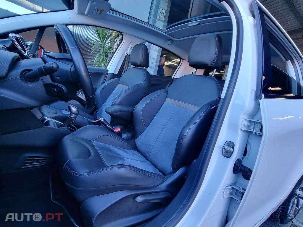 Peugeot 208 1.2 PureTech Style