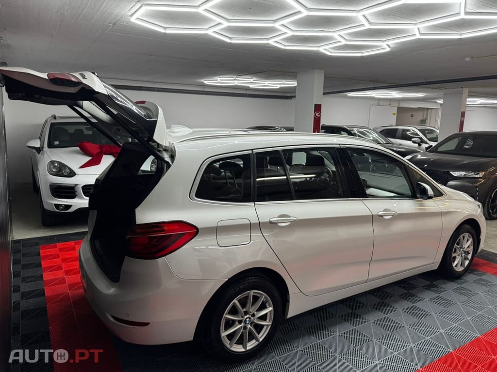 BMW 216 d 7L Advantage
