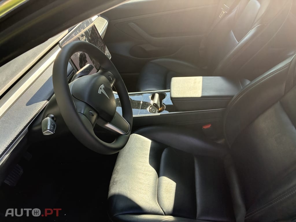 Tesla Model 3 Long Range RWD Business — fotografia 14