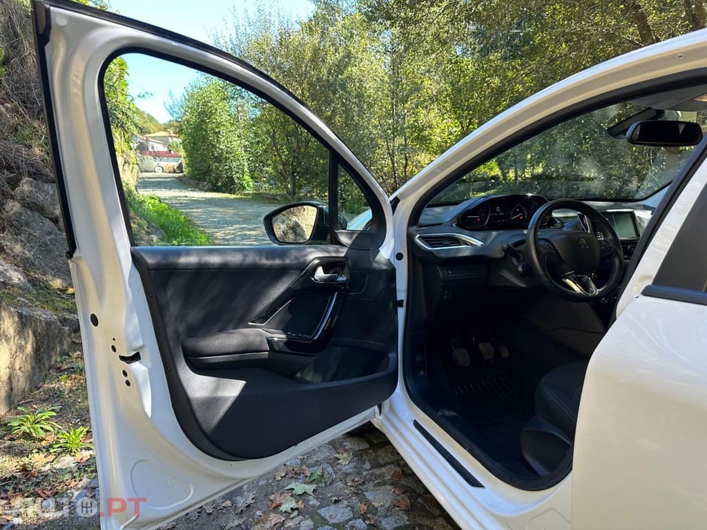 Peugeot 208 1.2 PureTech Style