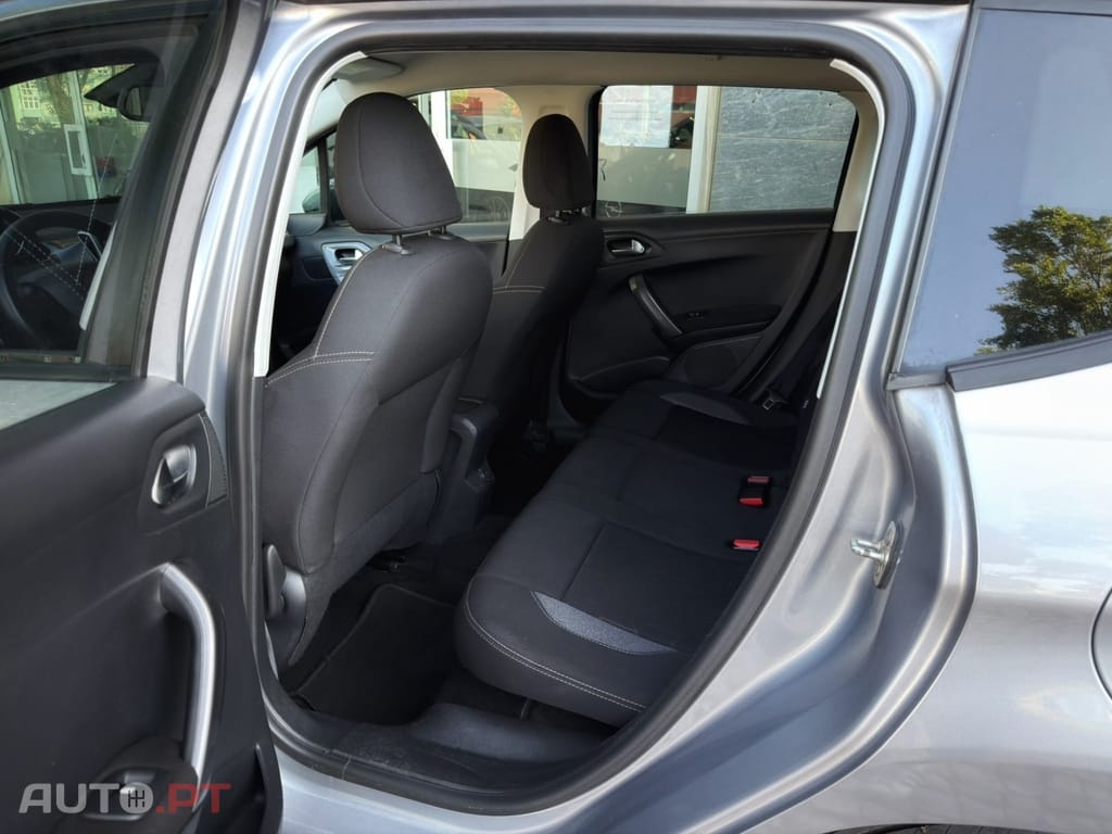 Peugeot 2008 1.2 PureTech Active
