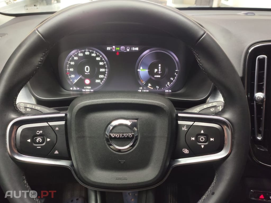 Volvo XC40 1.5 T4 PHEV Inscription