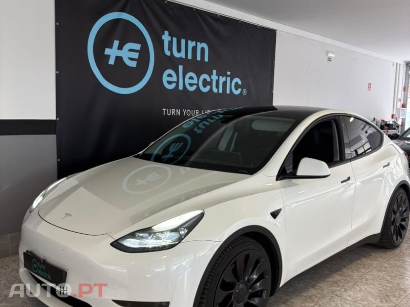 Tesla Model Y Performance Dual Motor AWD