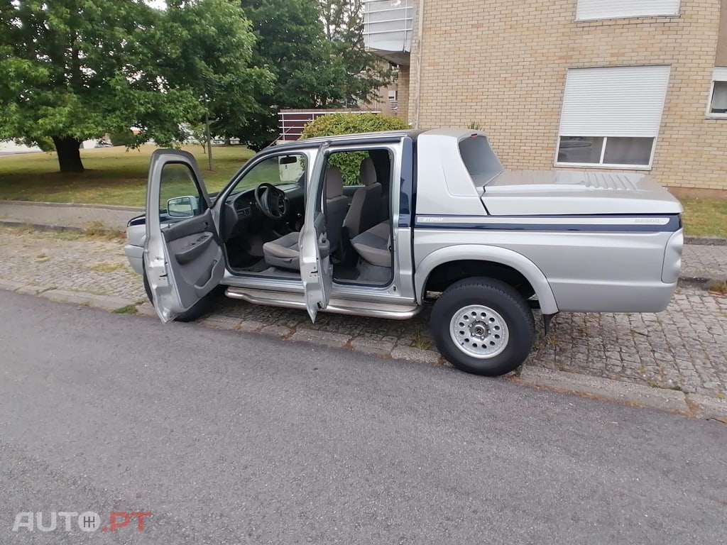 Mazda B2500 Limited edition