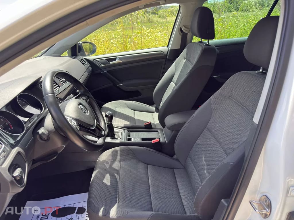 Volkswagen Golf 1.0 TSI R-Line