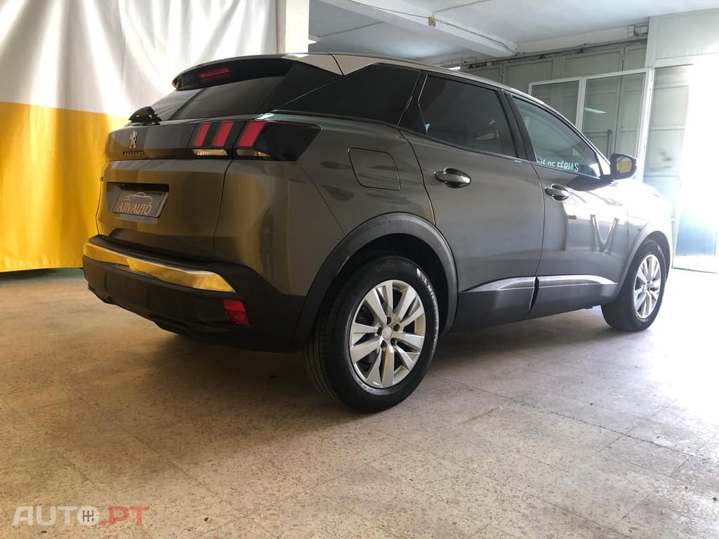 Peugeot 3008 1.5 BlueHDi Active