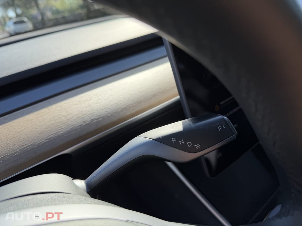 Tesla Model 3 Standard Range Plus RWD