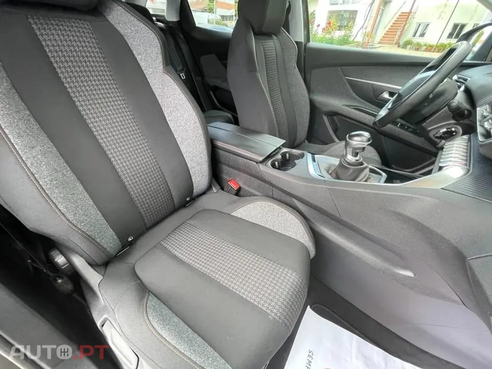 Peugeot 3008 1.5 BlueHDi Active Pack