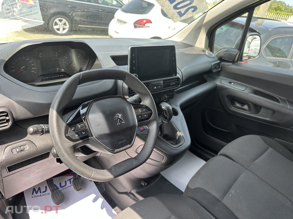 Peugeot Partner 1.5 BlueHDi Pemium Longa