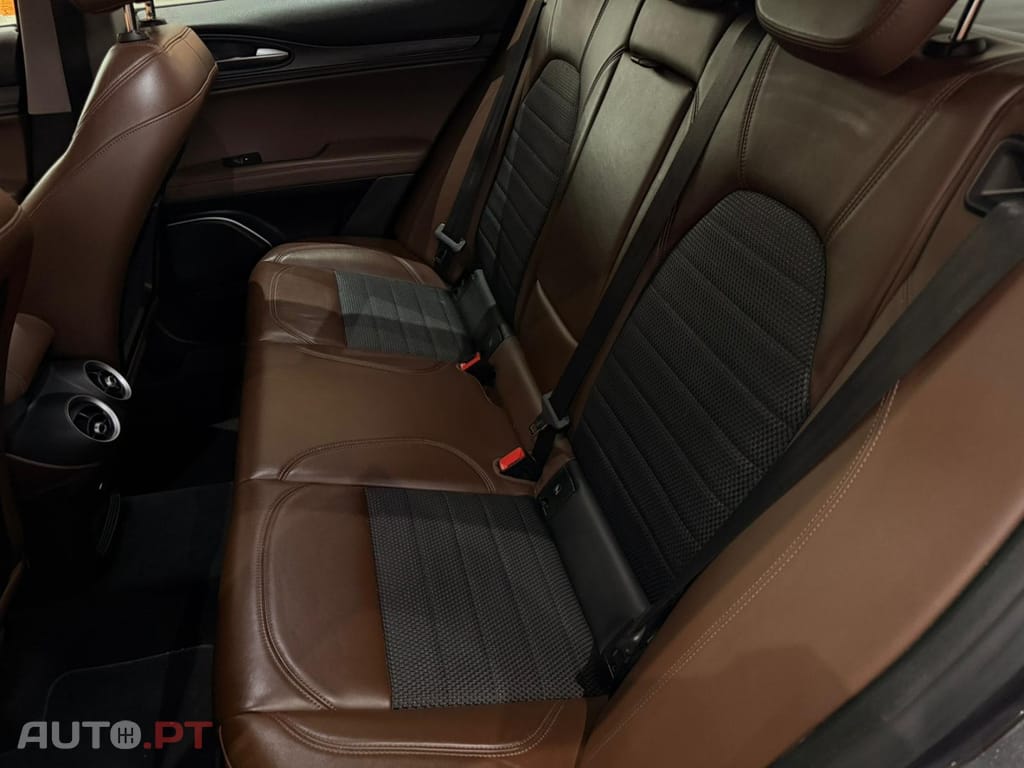 Alfa Romeo Stelvio 2.2 16V AT8 Super