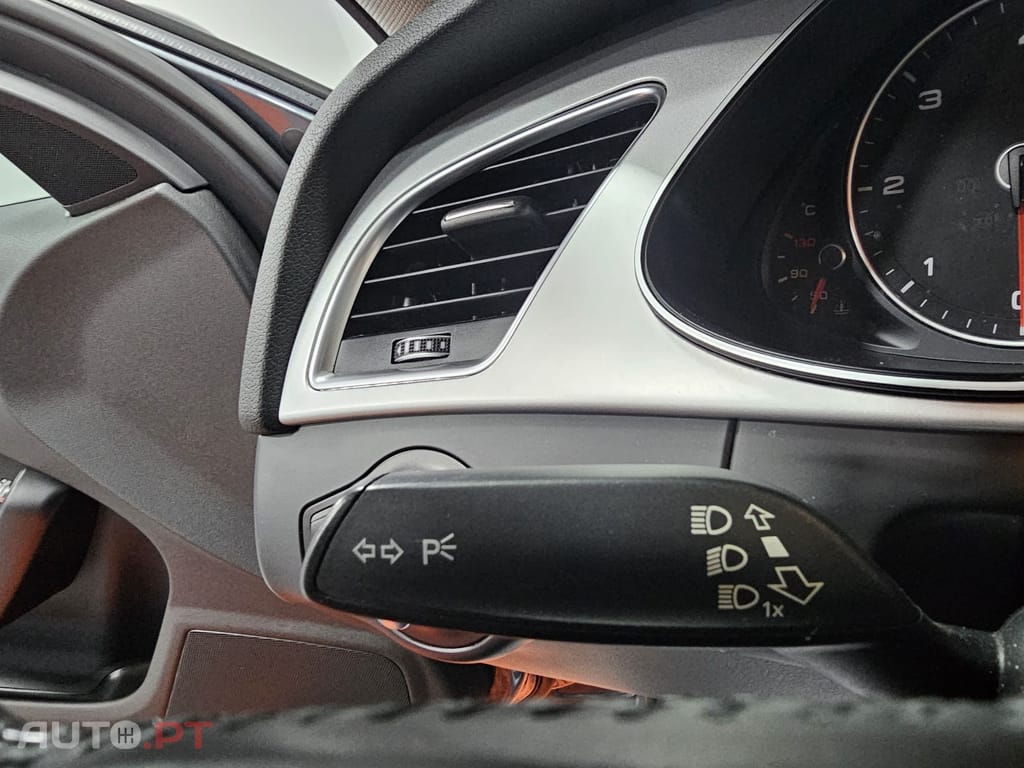 Audi A4 Avant 2.0 TDi S-line