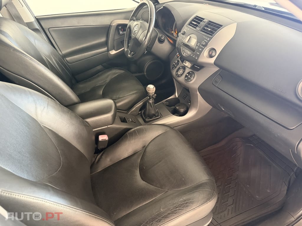 Toyota RAV4 2.2 D-4D