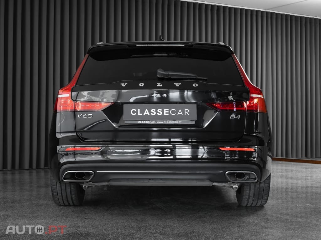 Volvo V60 2.0 B4 Momentum Geartronic