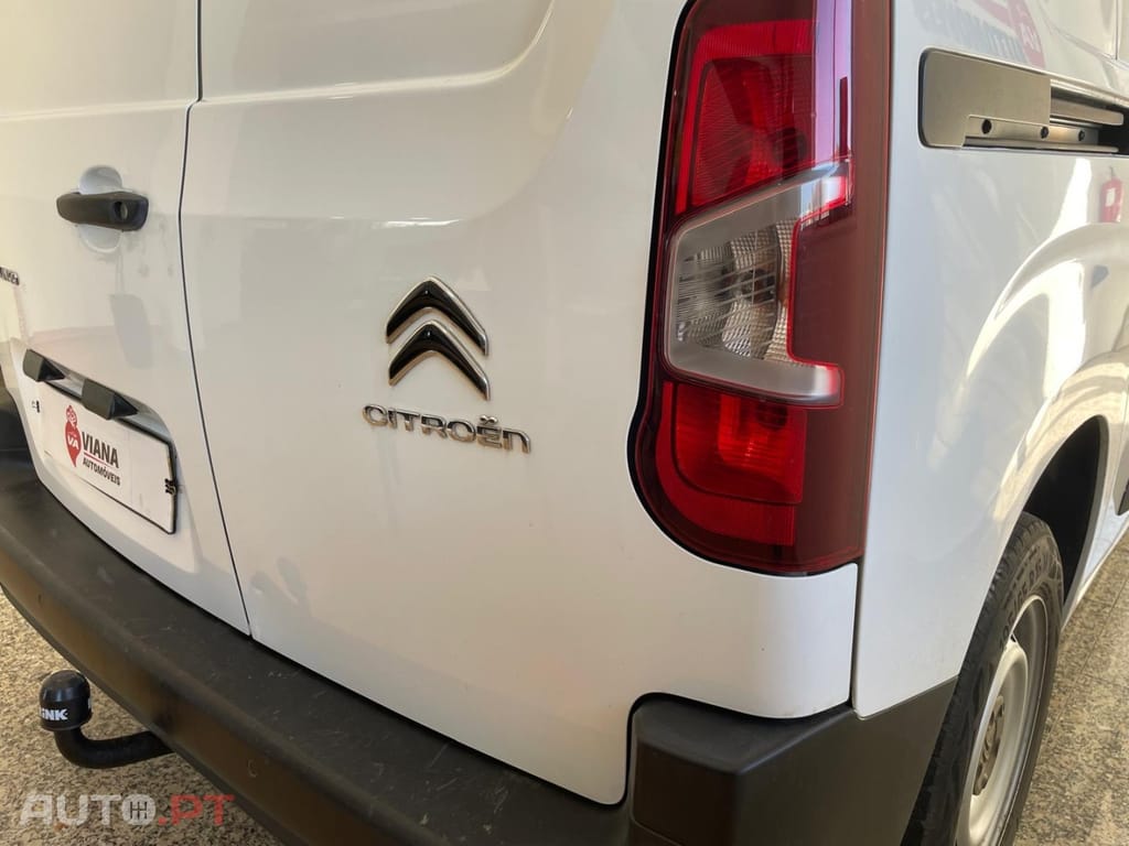 Citroën Berlingo 1.6 BlueHDi L1 — fotografia 22