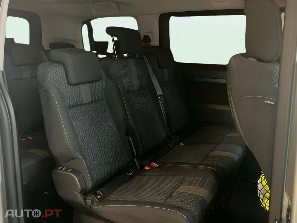 Peugeot Traveller 2.0 BlueHDi L2H1 Standard