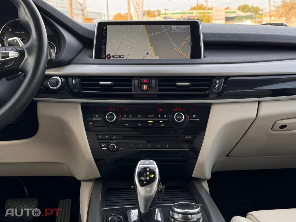 BMW X5 25 d sDrive Comfort 7L