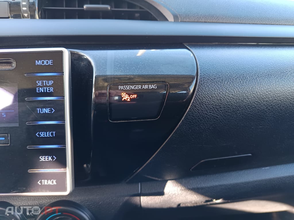 Toyota Hilux 2.4 D-4D 4WD Challenge